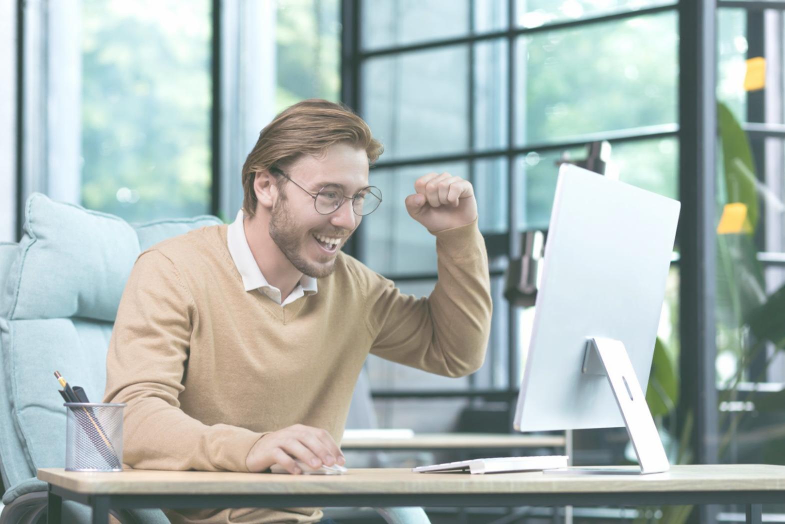 Polaznici prate online tečaj kontrole budžeta